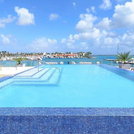 Stylish Luxury Condo, Central Location, Ocean View, Pool, Gym 奥拉涅斯塔德 外观 照片