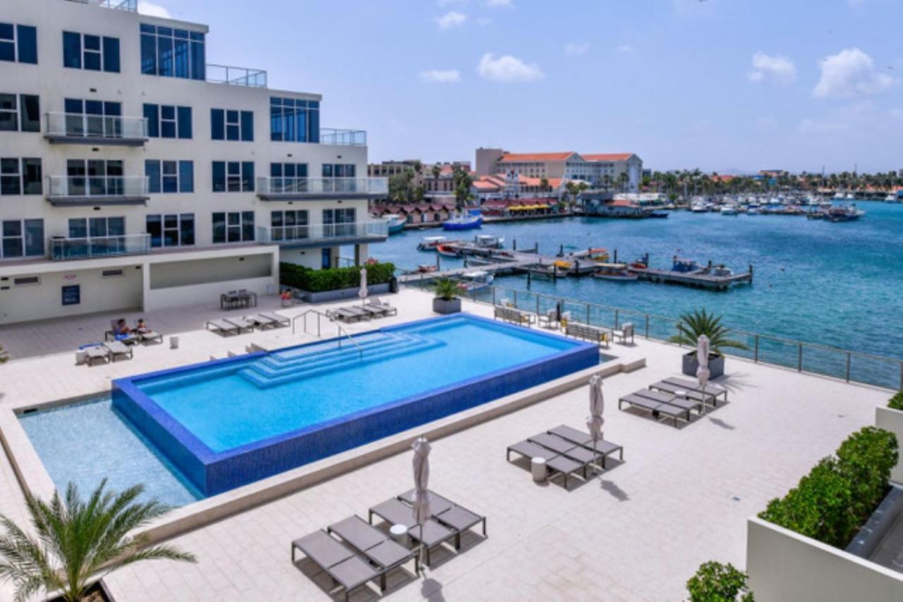 Stylish Luxury Condo, Central Location, Ocean View, Pool, Gym 奥拉涅斯塔德 外观 照片