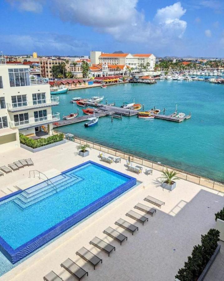 Stylish Luxury Condo, Central Location, Ocean View, Pool, Gym 奥拉涅斯塔德 外观 照片