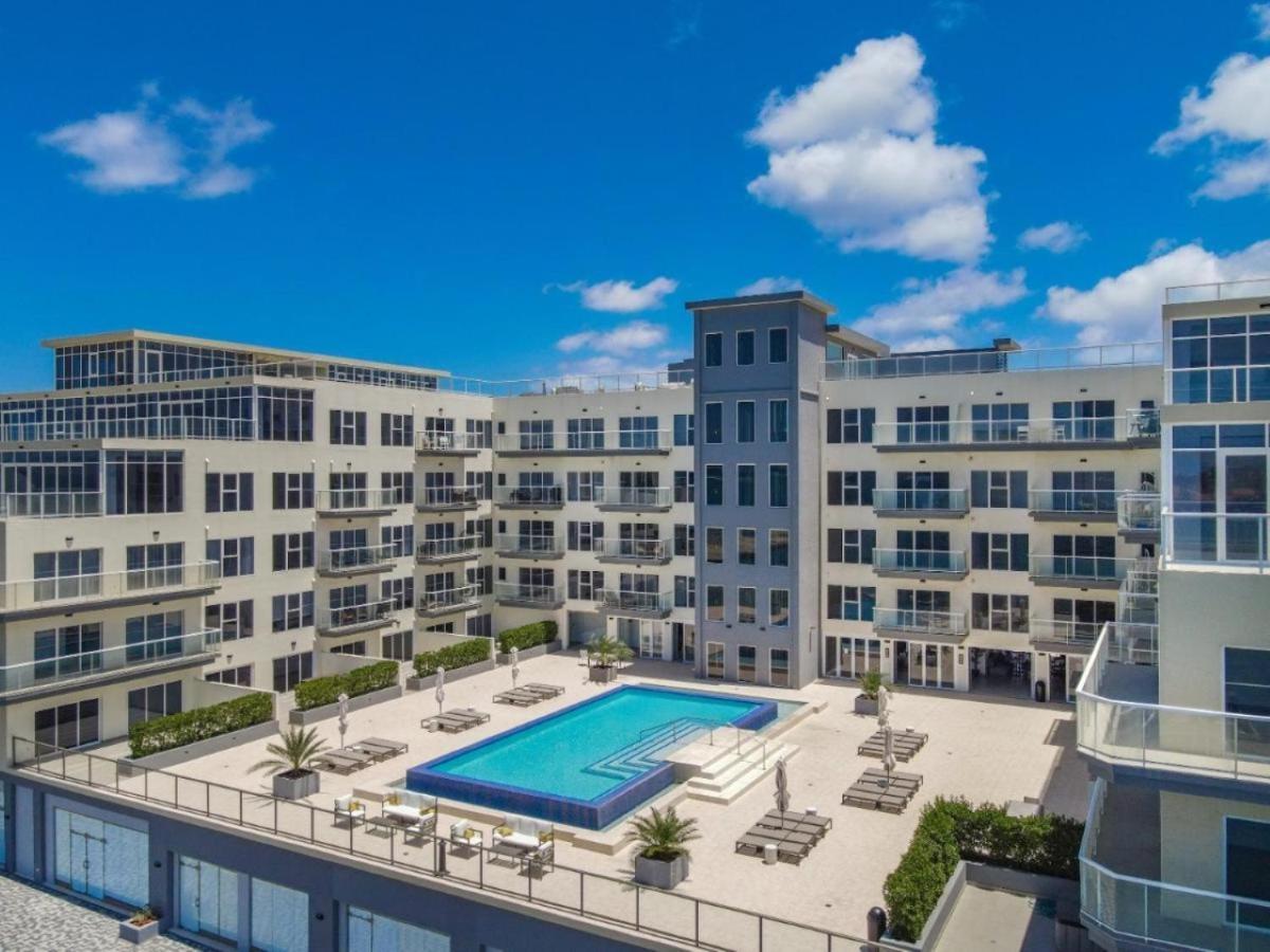 Stylish Luxury Condo, Central Location, Ocean View, Pool, Gym 奥拉涅斯塔德 外观 照片