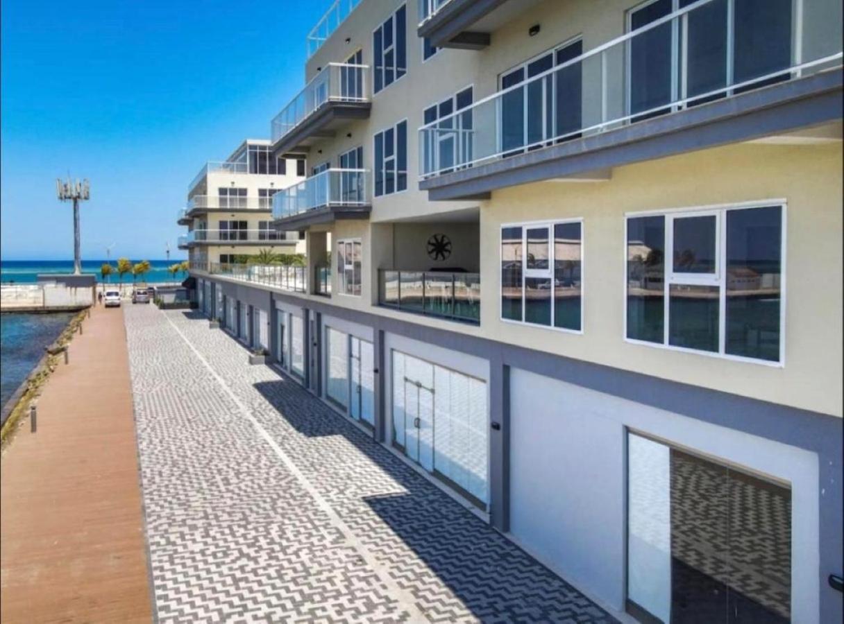 Stylish Luxury Condo, Central Location, Ocean View, Pool, Gym 奥拉涅斯塔德 外观 照片